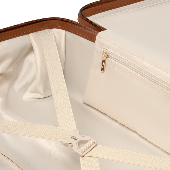 Binnenkant van de SUITSUIT Serenity middelmaat koffer 66 in caramel #kleur_caramel