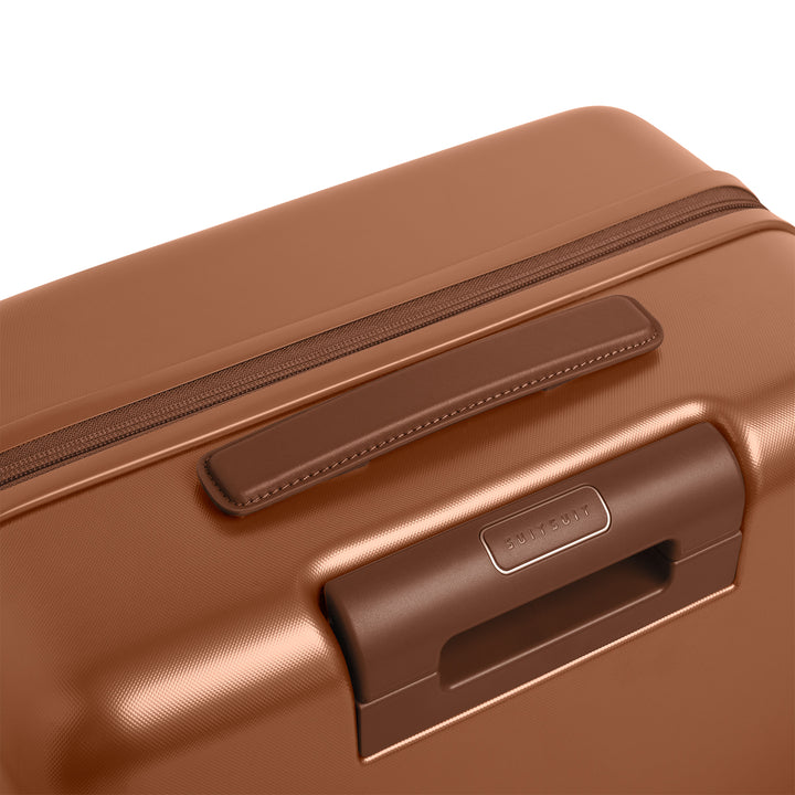 Bovenkant van de SUITSUIT Serenity middelmaat koffer 66 in caramel #kleur_caramel