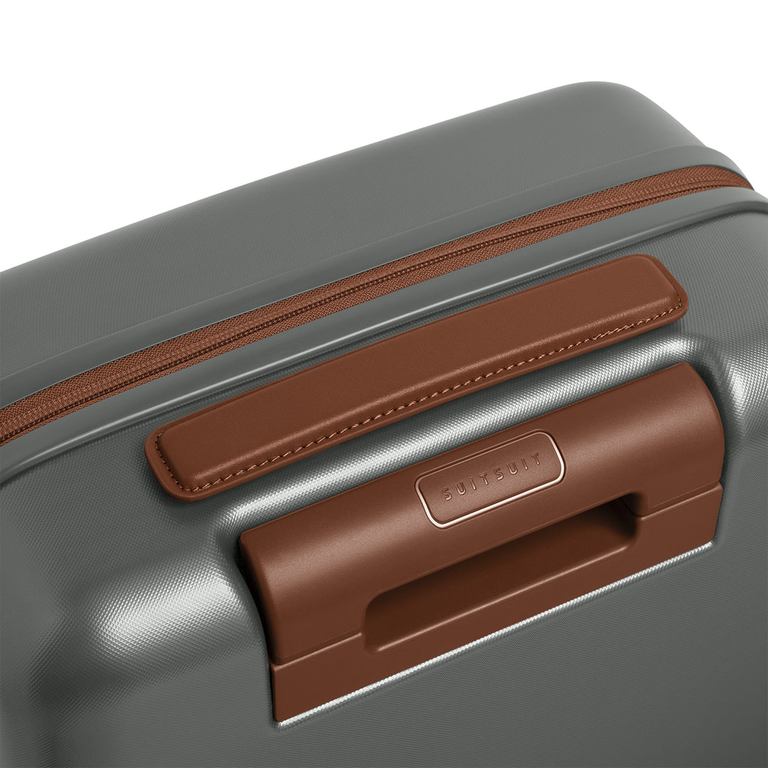 Bovenkant van de SUITSUIT Serenity handbagage koffer in de kleur Atlantic-deep #kleur_atlantic-deep
