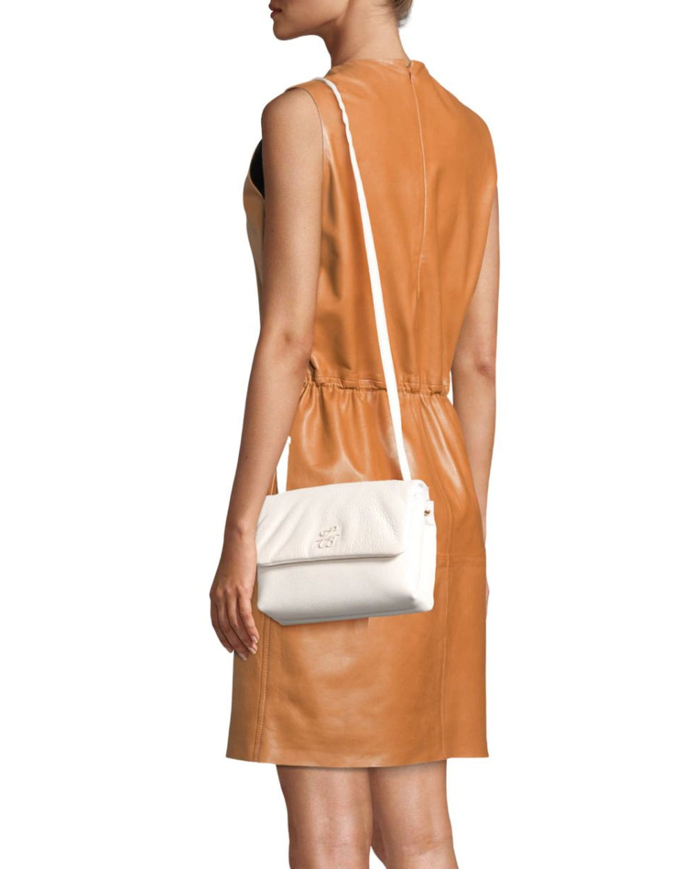 De Ted Baker Marrisa padded leren crossbody tas Beige #in gebruik #kleur_beige