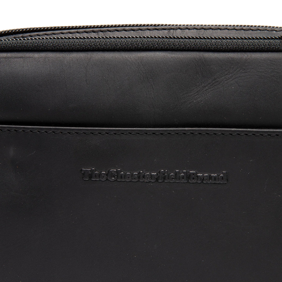 Details van het leer van the Chesterfield leren schoudertas zwart #kleur_zwart