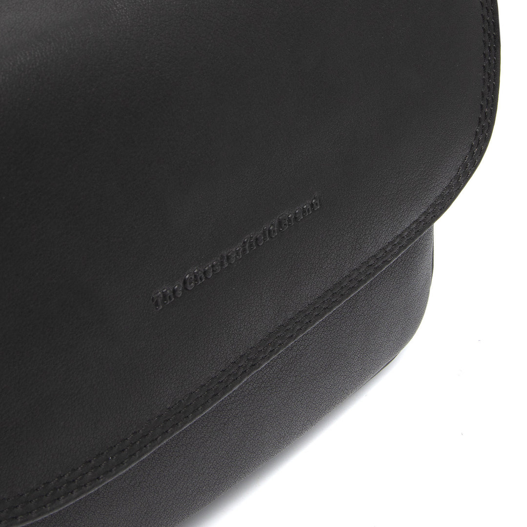 Details van The Chesterfield Miloa Leren crossover zwart #kleur_zwart