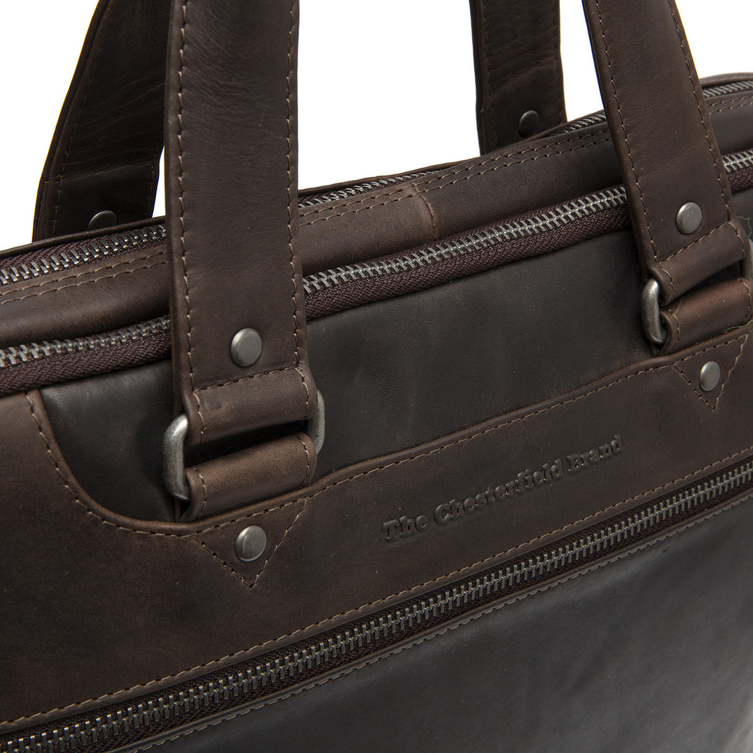 Details van The Chesterfield Montara Leren werktas donkerbruin #kleur_donkerbruin