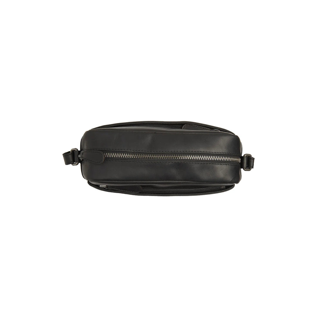 Bovenkant van The Chesterfield Arona leren crossbody tas zwart #kleur_zwart