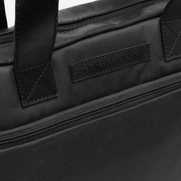 Details van het materiaal van de Chesterfield Narvik laptop werktas zwar #kleur_zwart