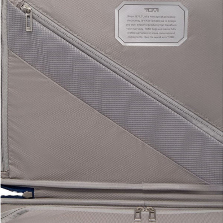 Binnenkant van de Tumi 19 degree lite handbagage cobalt #kleur_cobalt