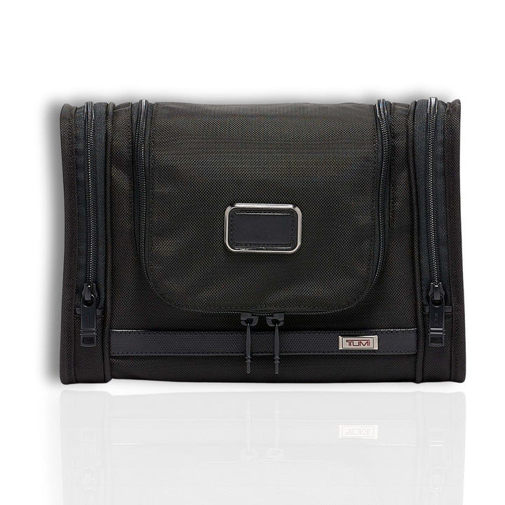 Tumi | Alpha 3 | Ophang Toilettas