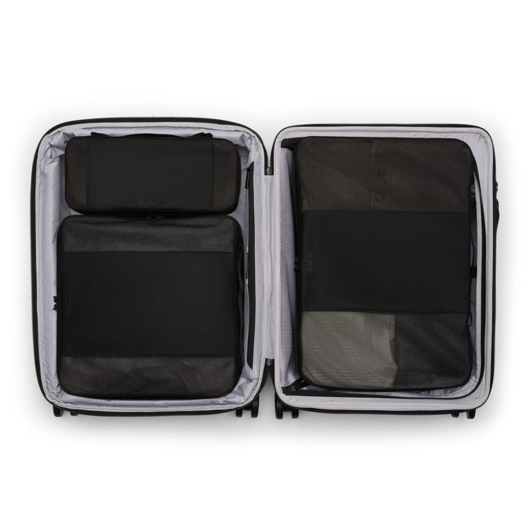 Binnenkant in gebruik van de Tumi handbagage in Deep pine #kleur_deep-pine