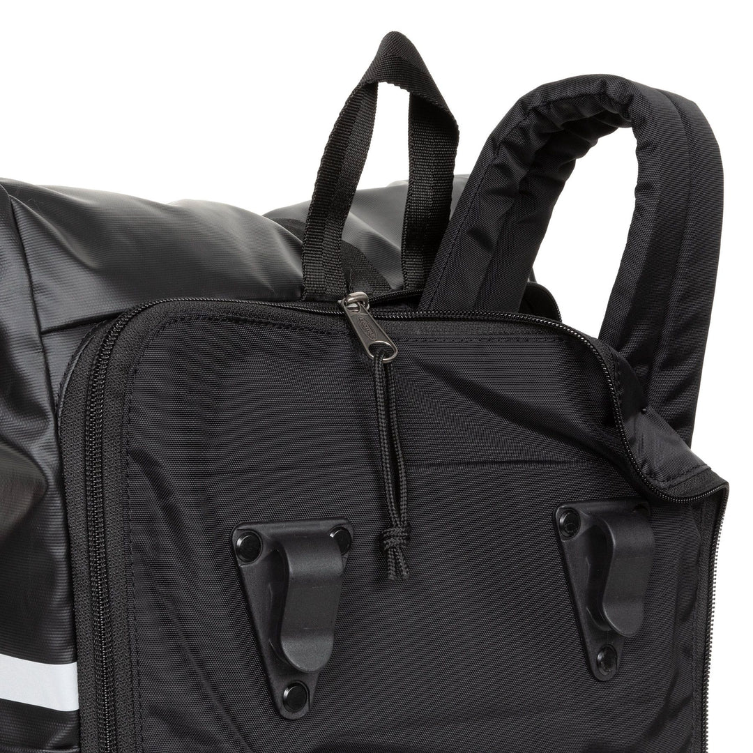 Achterkant van de Eastpak Up Roll Bike Tarp rugzak Black #kleur_black