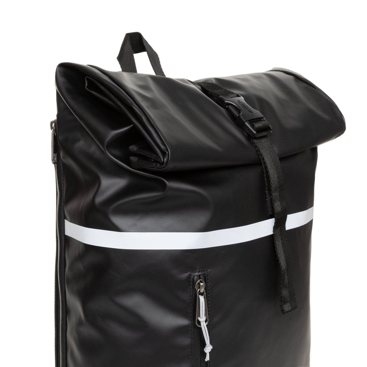 Bovenkant van de Eastpak Up Roll Bike Tarp rugzak Black #kleur_black