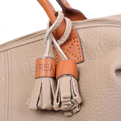 Details van het leer #kleur_taupe
