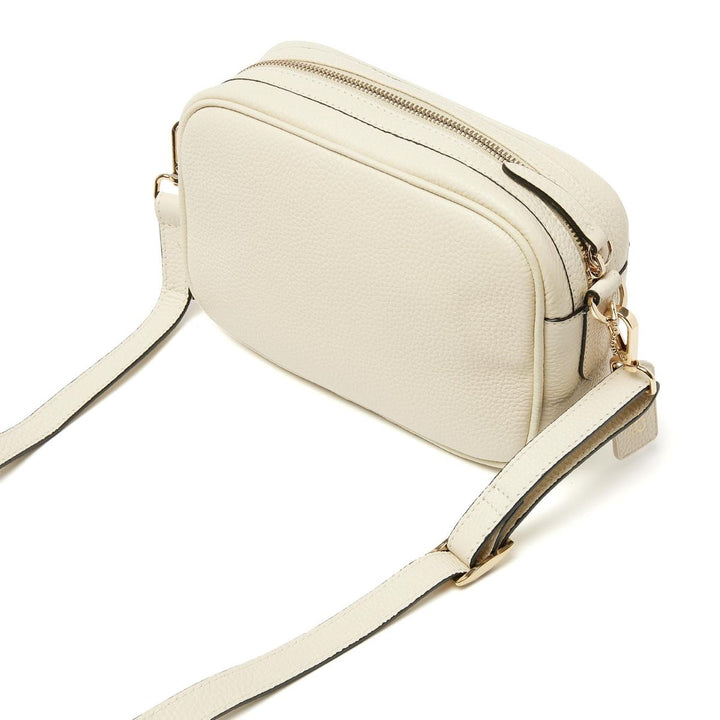 Achterkant van de dR Amsterdam 1103744 leren crossbody tas nude #kleur_nude