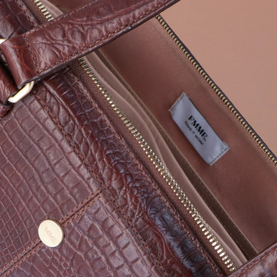 Details van het materiaal #kleur_bruin