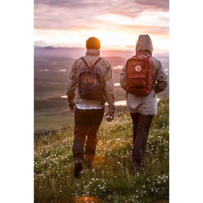 Op model Fjallraven Kanken Rugzak mint #kleur_mint
