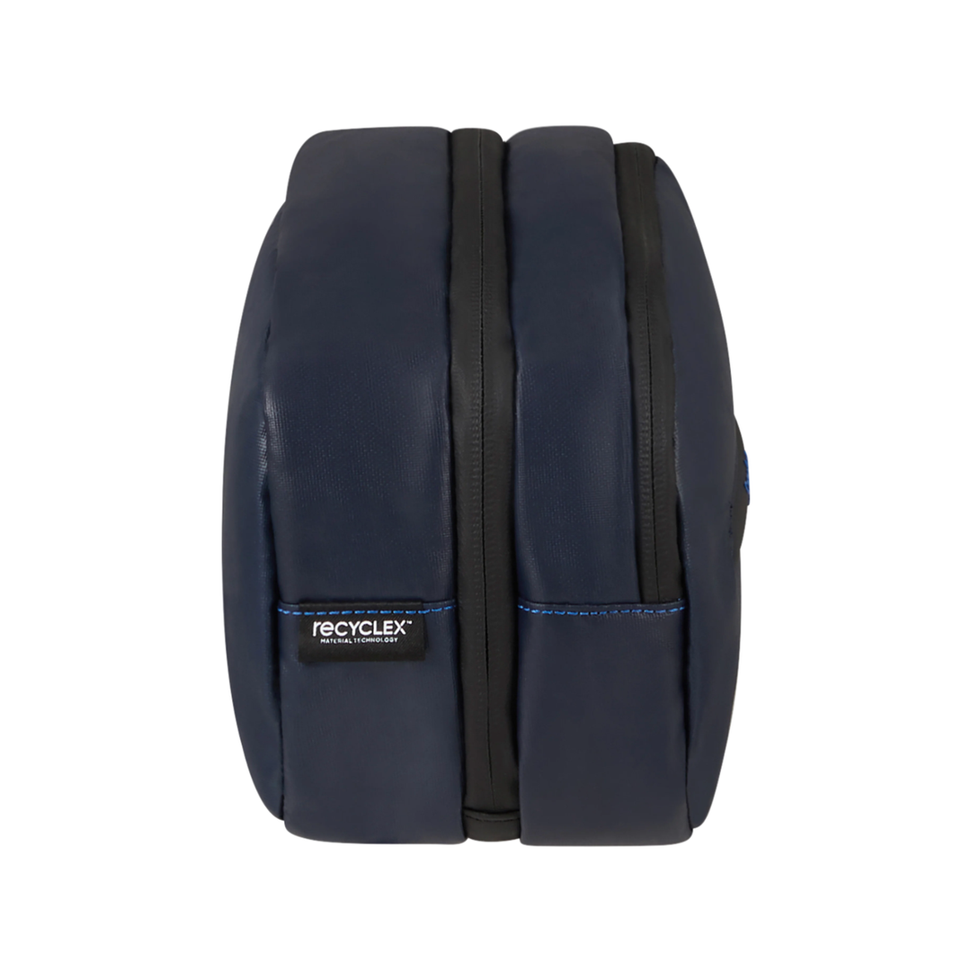 Zijkant van de Samsonite Ecodiver toilettas in Navy #kleur_navy 