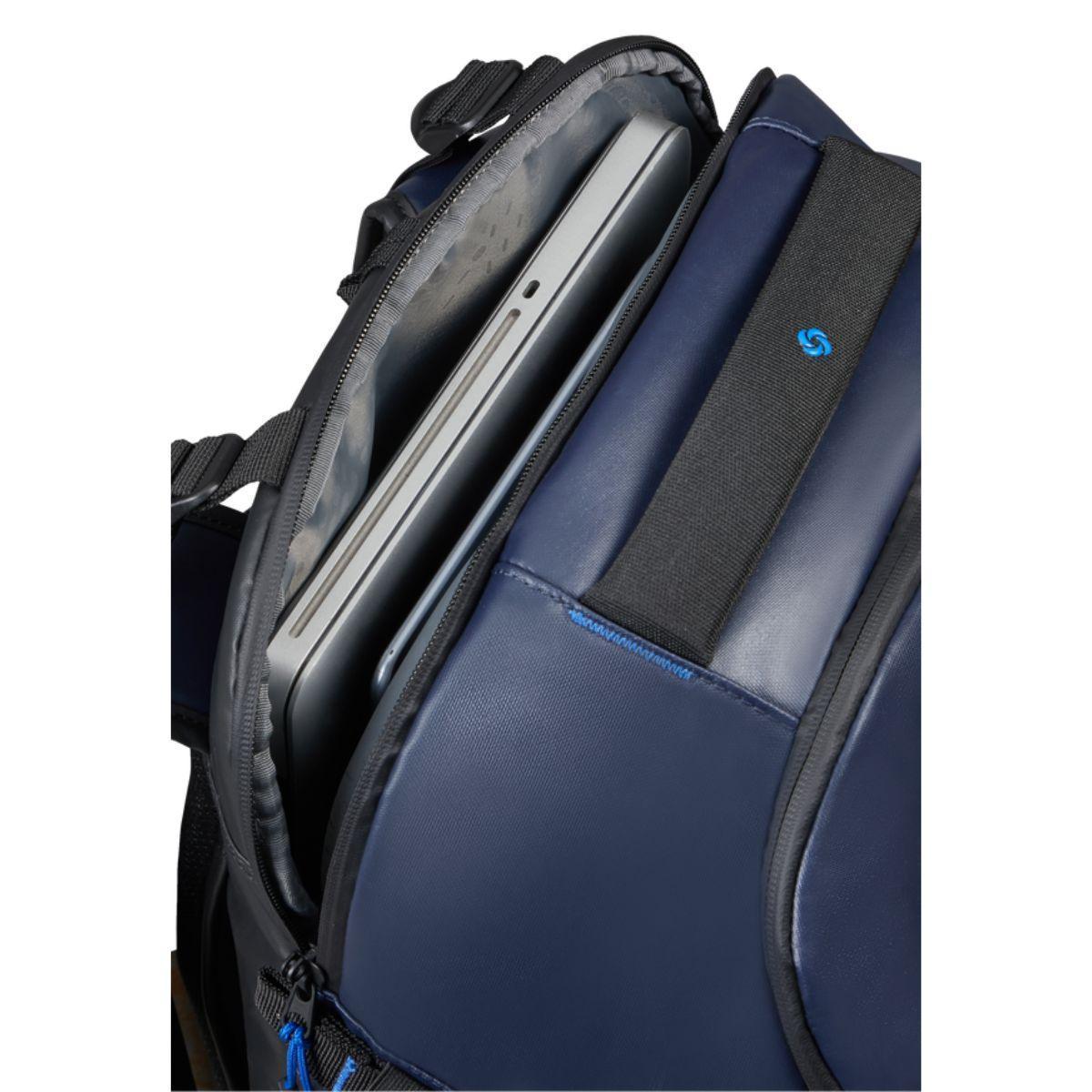 Laptop vak in gebruik #kleur_navy